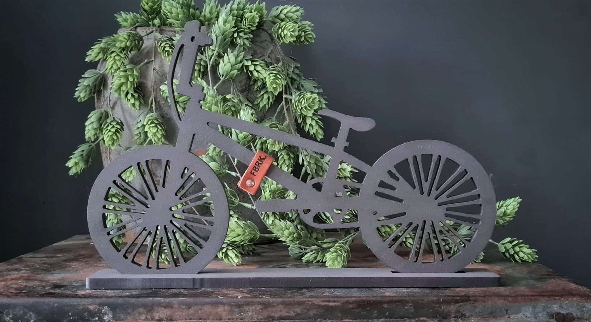 Geometrische BMX op Standaard