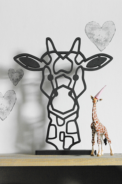 FBRK. Giraffe Kalfje Mini Sfeerfoto met kleine giraffe