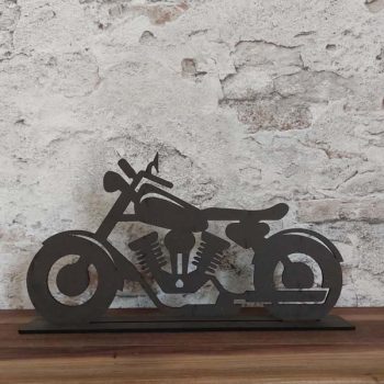 FBRK. Tiny Motorcycle, Sfeerfoto met stenen achtergrond